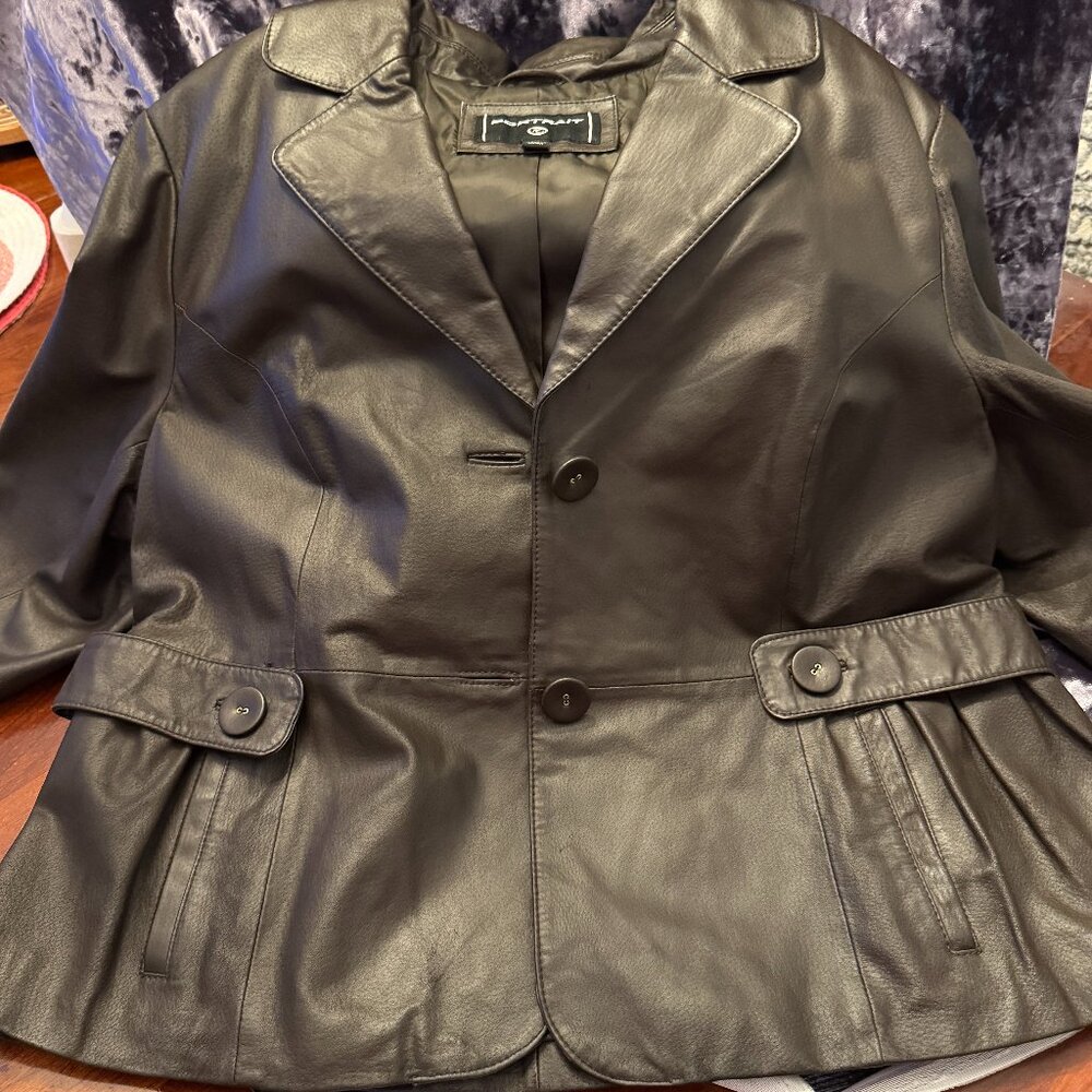 "Portrait" 1X Brown Genuine Leather Jacket - Women